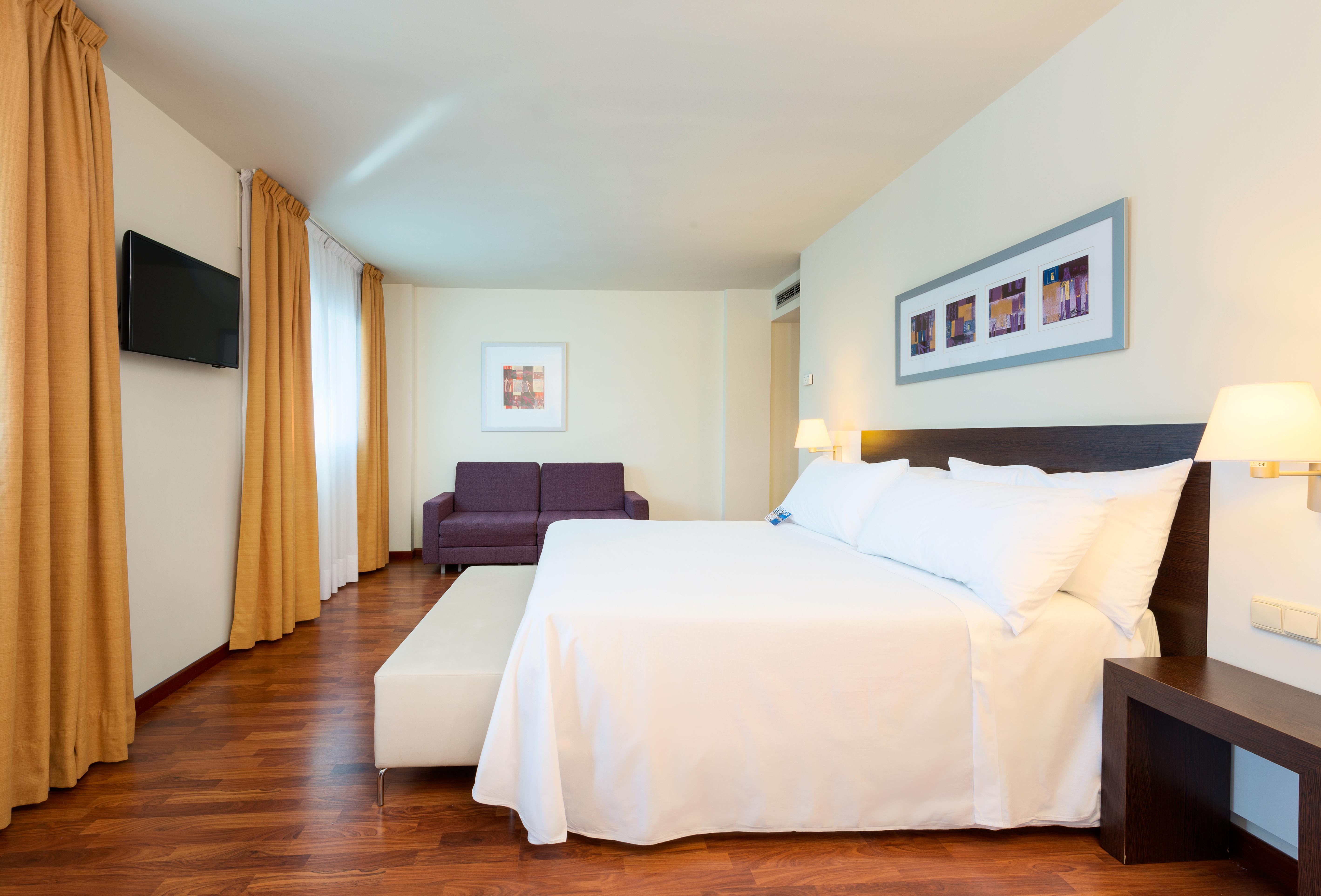 Port Feria Valencia Hotel Bagian luar foto